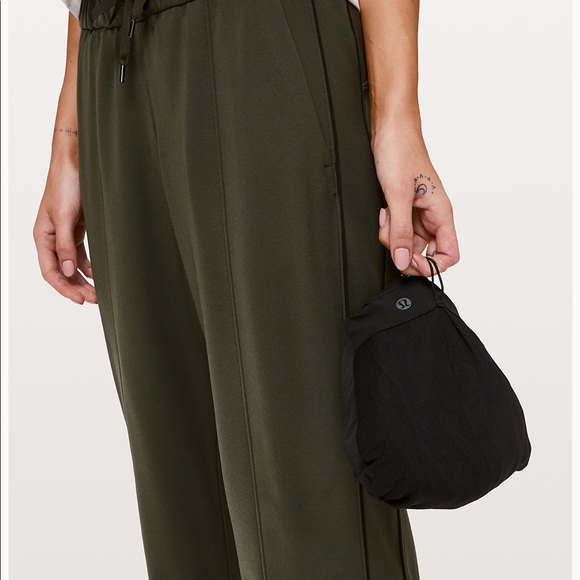 LULULEMON NWT Pack it Up jacket - Picture 7 of 8